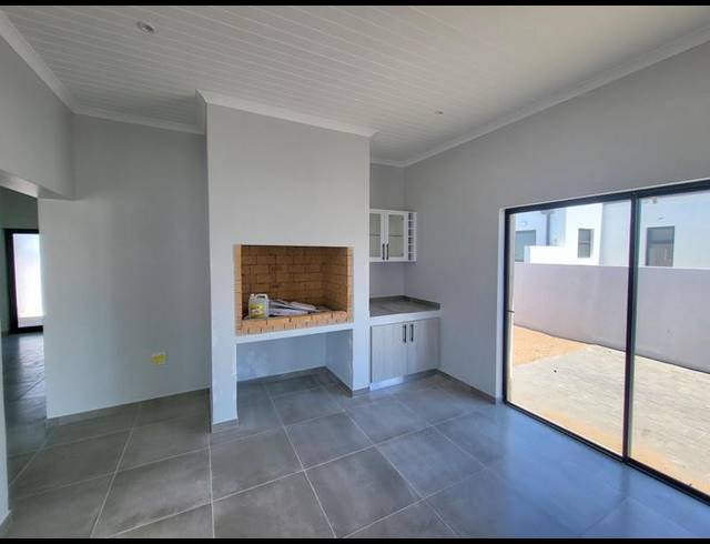 3 BEDROOM HOUSE FOR SALE IN LAAIPLEK